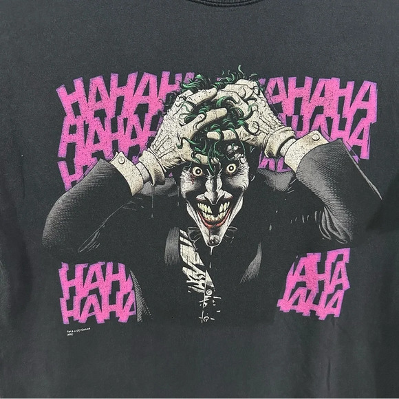 DC Joker Killing Graphitti Shirt - Picture 2 of 6